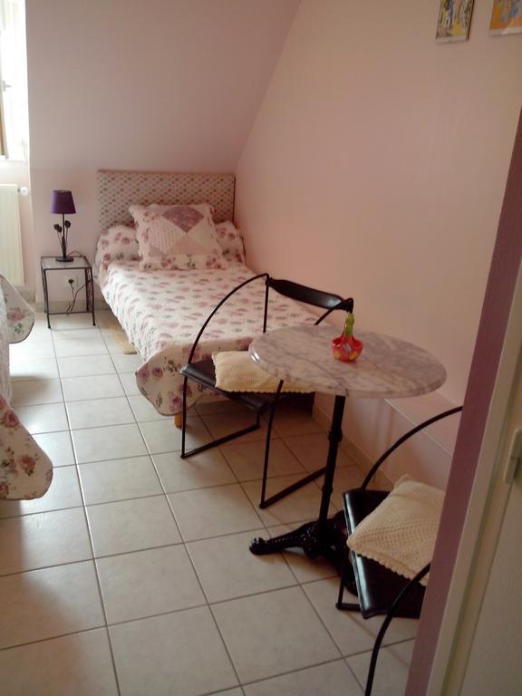 Bed and Breakfast La Bourgade Estreelles Экстерьер фото